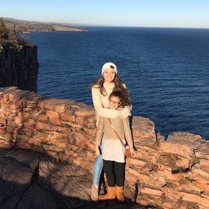 Meet your Posher, Keeley